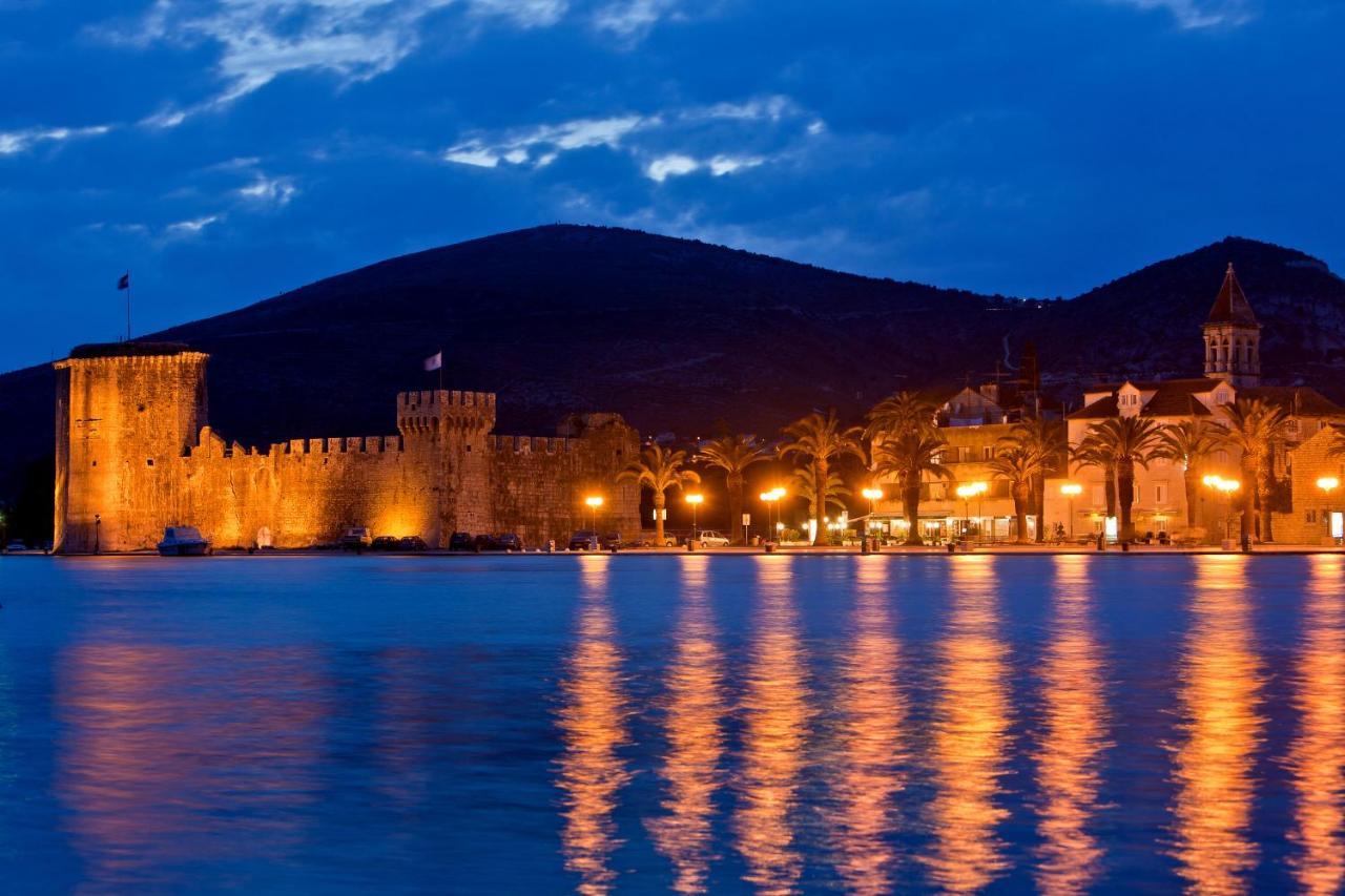 Apartment La Perla Trogir