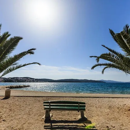 La Perla Apartment Trogir Exterior photo