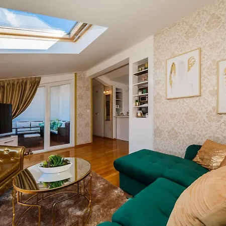 La Perla Apartment Trogir Exterior photo